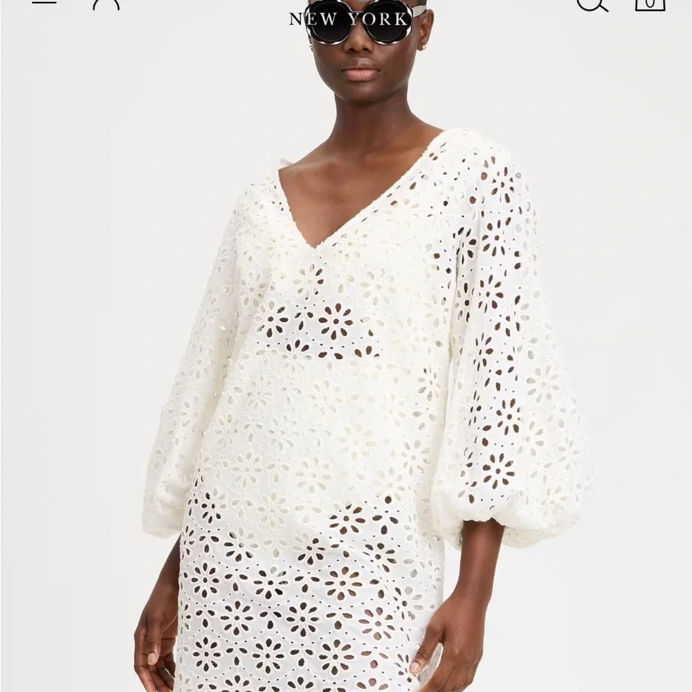 🐚 kate spade White Eyelet Swim Coverup Whopping 249!!! Wow So Special🤍